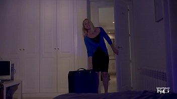 play She sleeps in her pussy naked and is penetrated by her perverted son with an erection