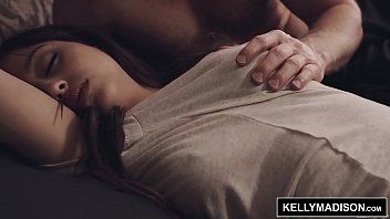 play Filmes xnxx romance anal morena 20 anos fodeu dormindo