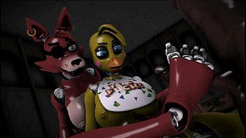 play الفتيات xxx جيدة يمارسن الجنس في الليل مع الرجل الجديد
