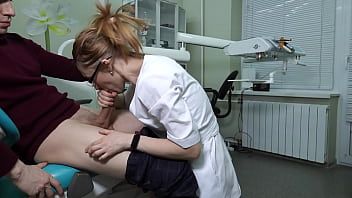 play Filme XXX no dentista com o médico que quer fazer sexo oral