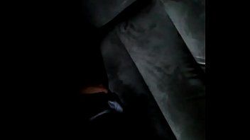 play Pendant seulement cinq minutes, il a ressenti le besoin de faire finir cet homme noir