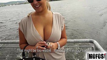 play Sesso pubblico sul traghetto fino a quando non può più vedere il mondo