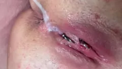 play MILF tedesca con il clitoride forato viene scopata in 3 intense compilation