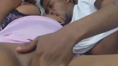 play Deusa do ébano exige sexo matinal com um grande galo negro