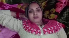 Desi Indian Girl Lalita não se cansa do sexo duro do namorado